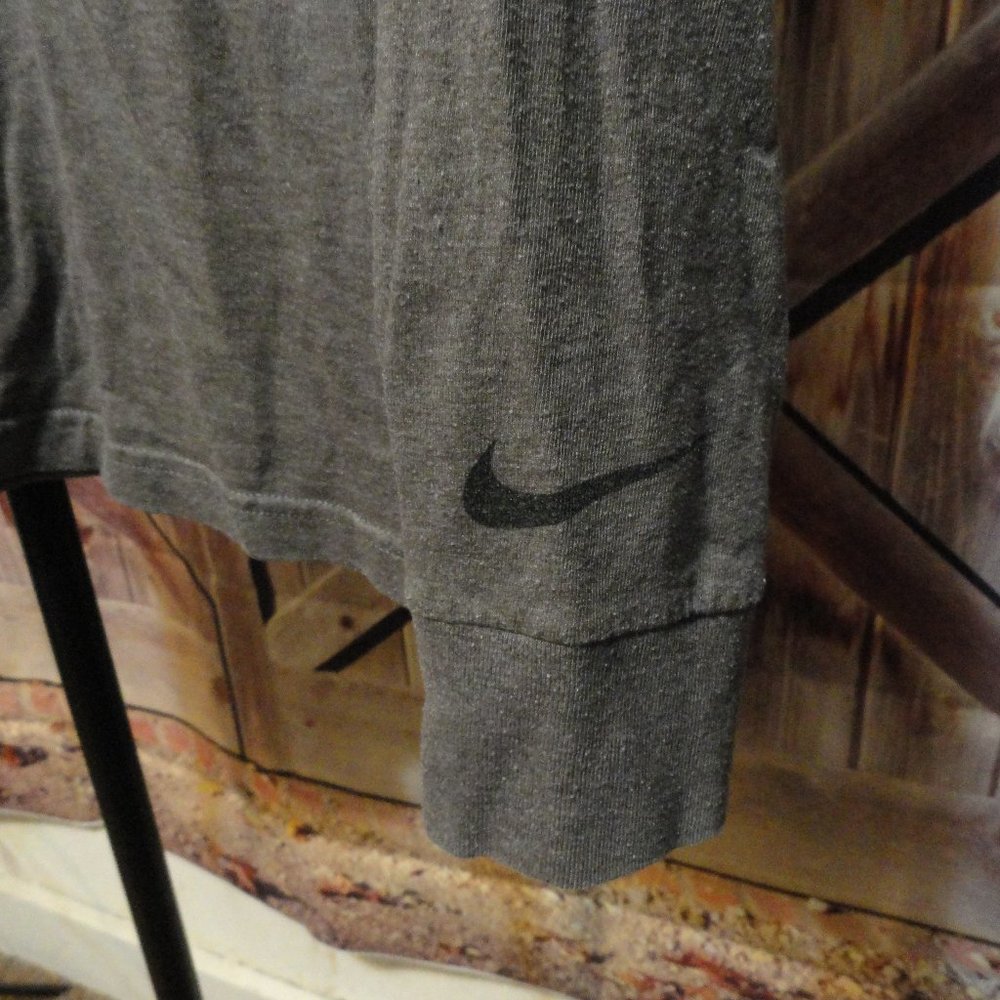 Oakland Raiders Football Est 1960 Nike Long sleeve T~NFL fan~Raiders… - Picture 4 of 5